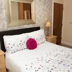 Arch House Apartman