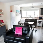 Arch House * Athlone