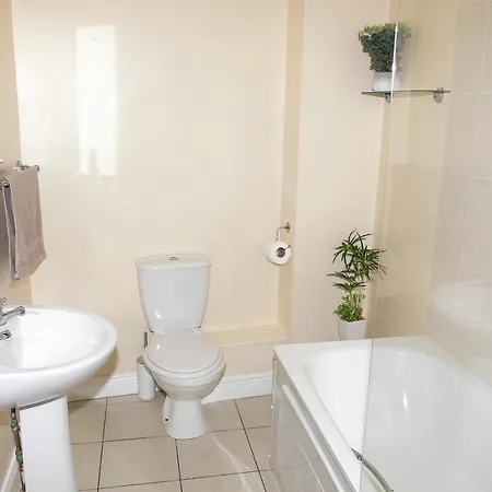 Arch House Apartment