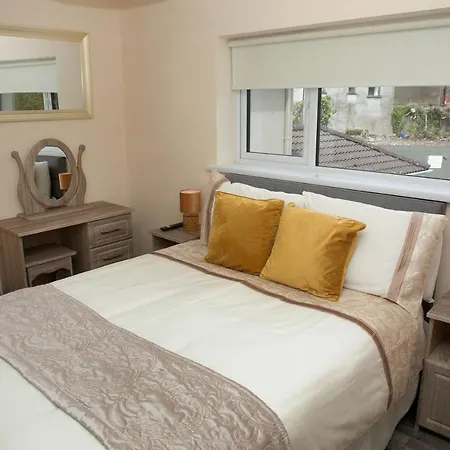 Arch House * Athlone