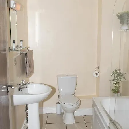 Arch House Apartment