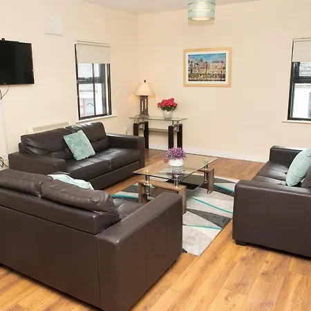 Arch House * Athlone