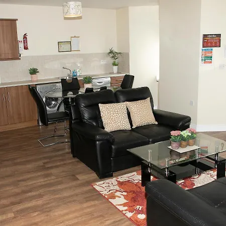 Arch House Apartment *