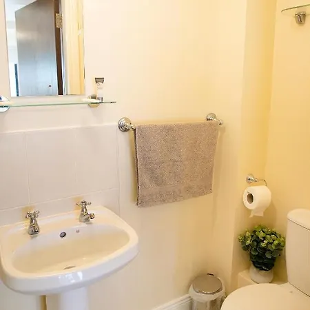 Arch House Apartment