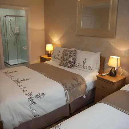 Arch House * Athlone