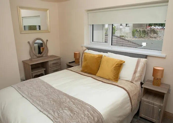 Arch House * Athlone